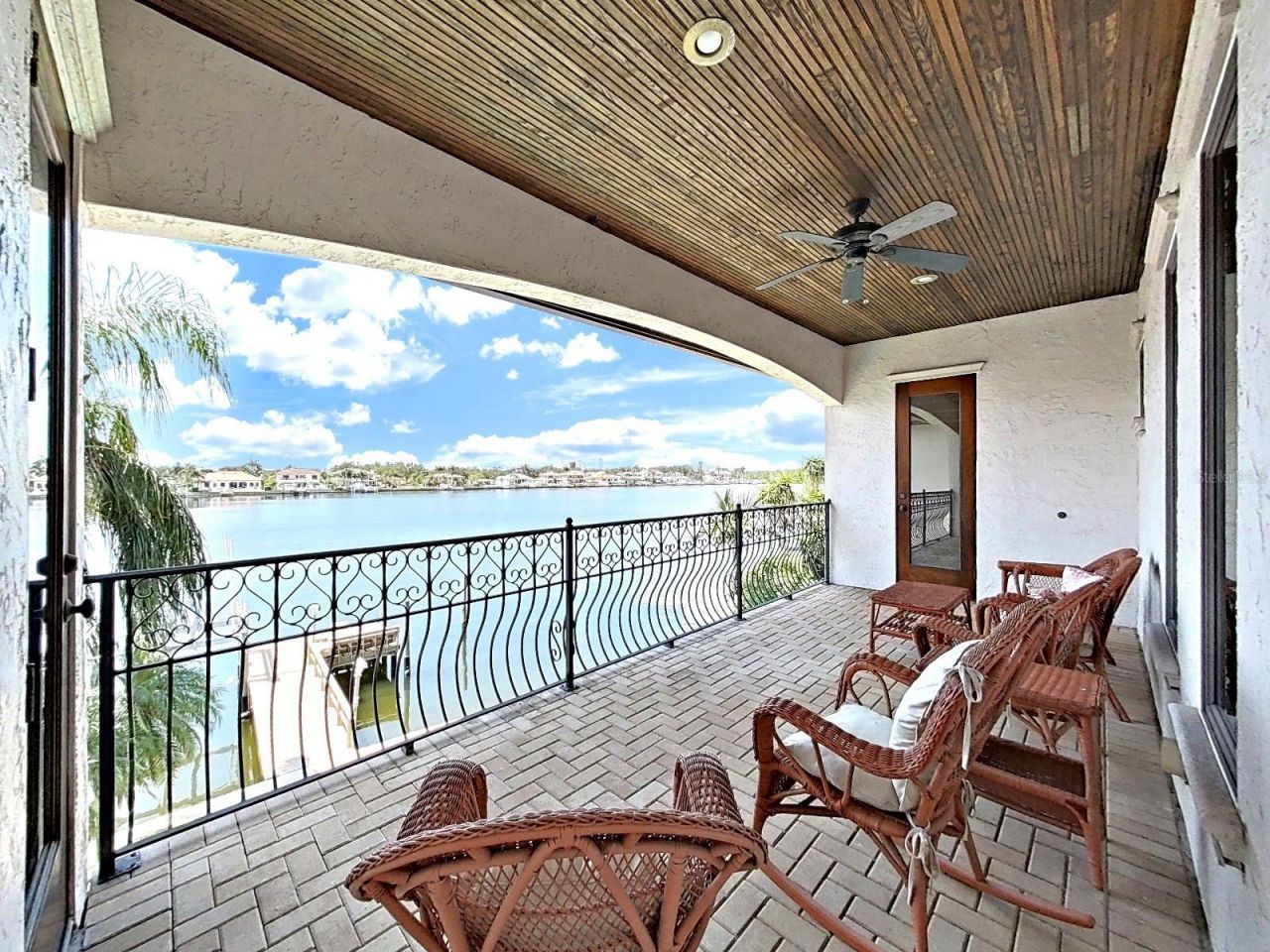 1097 Eden Isle Drive Ne, Saint Petersburg, FL 33704 Photo