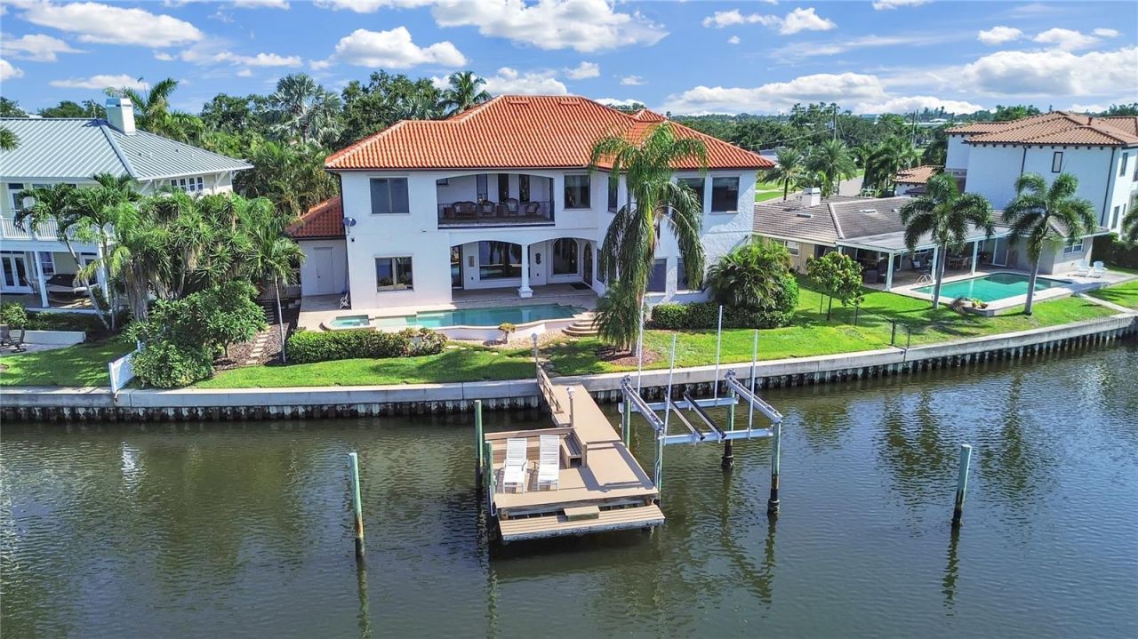 1097 Eden Isle Drive Ne, Saint Petersburg, FL 33704 Photo