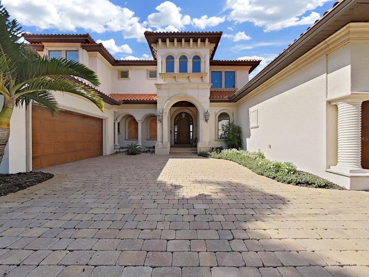 1097 Eden Isle Drive Ne, Saint Petersburg, FL 33704 Photo