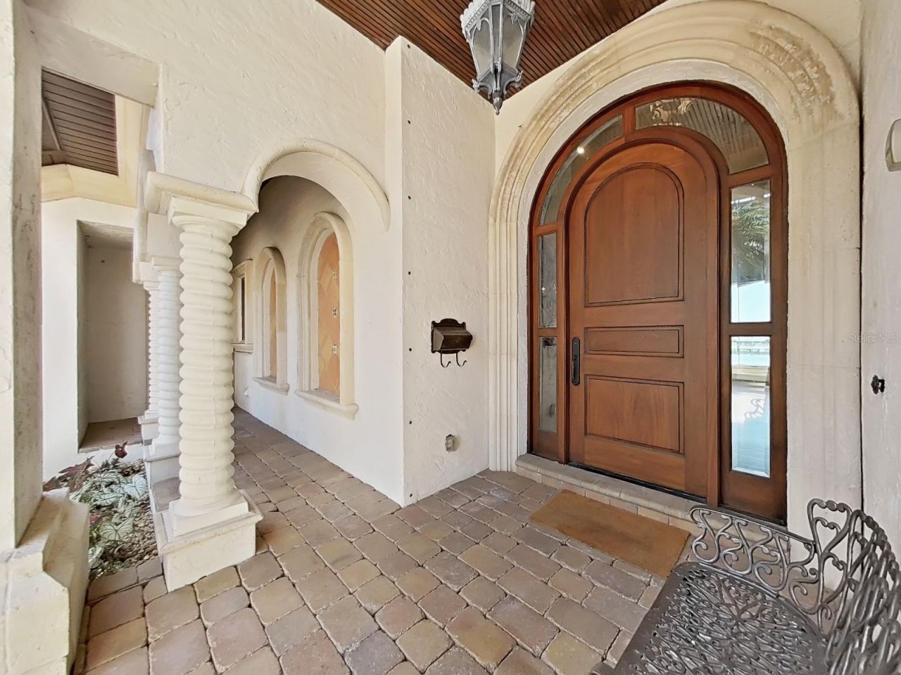 1097 Eden Isle Drive Ne, Saint Petersburg, FL 33704 Photo