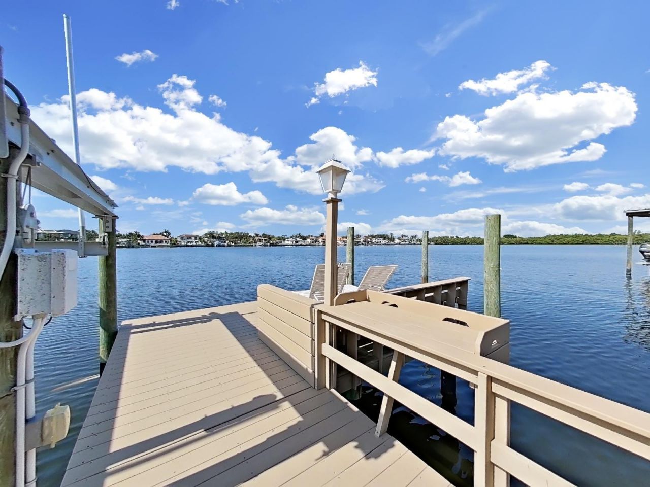 1097 Eden Isle Drive Ne, Saint Petersburg, FL 33704 Photo