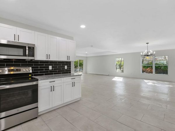 5112 PACIFIC, WEEKI WACHEE, FL 34607