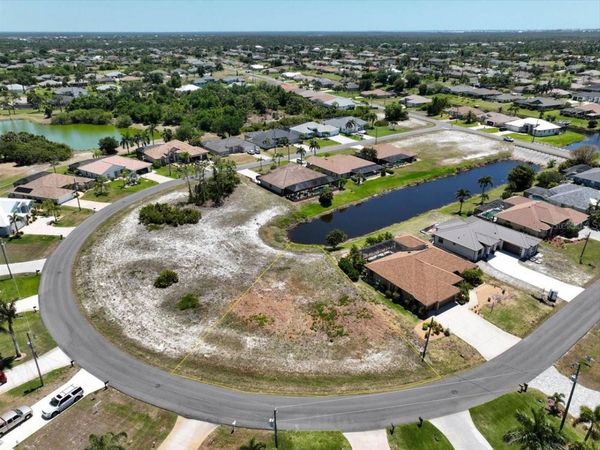 17 MEDALIST WAY, ROTONDA WEST, FL 33947