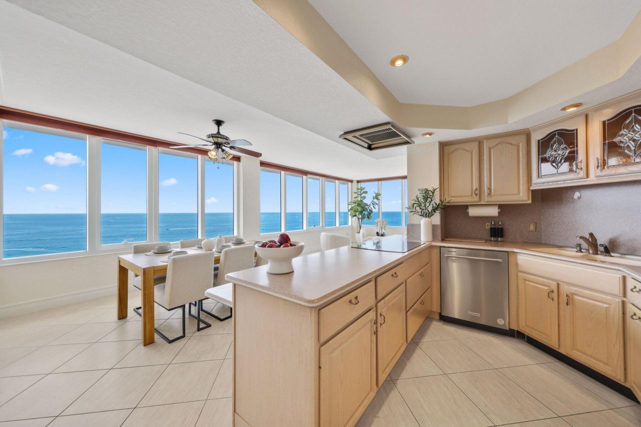 700 S Ocean Boulevard, Unit 1202, Boca Raton, FL 33432 Photo