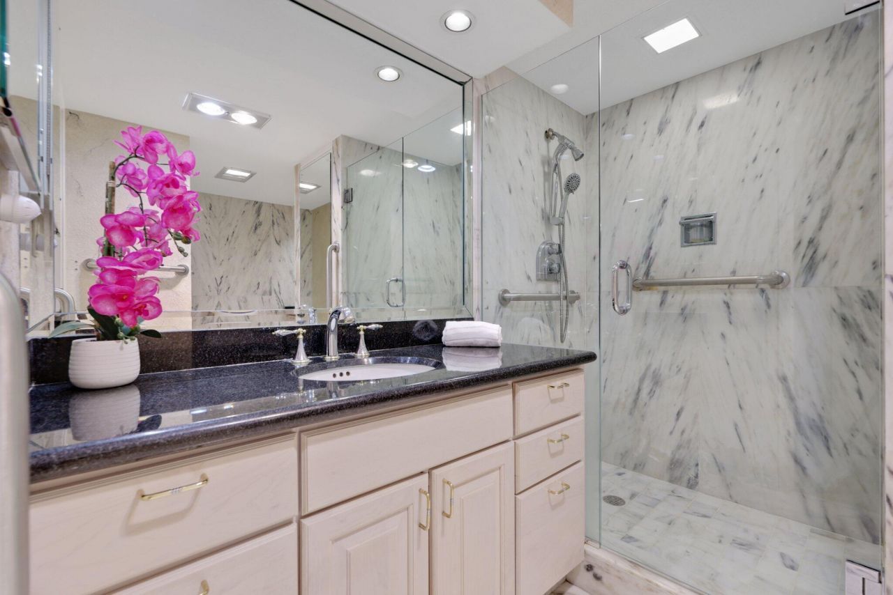 700 S Ocean Boulevard, Unit 1202, Boca Raton, FL 33432 Photo