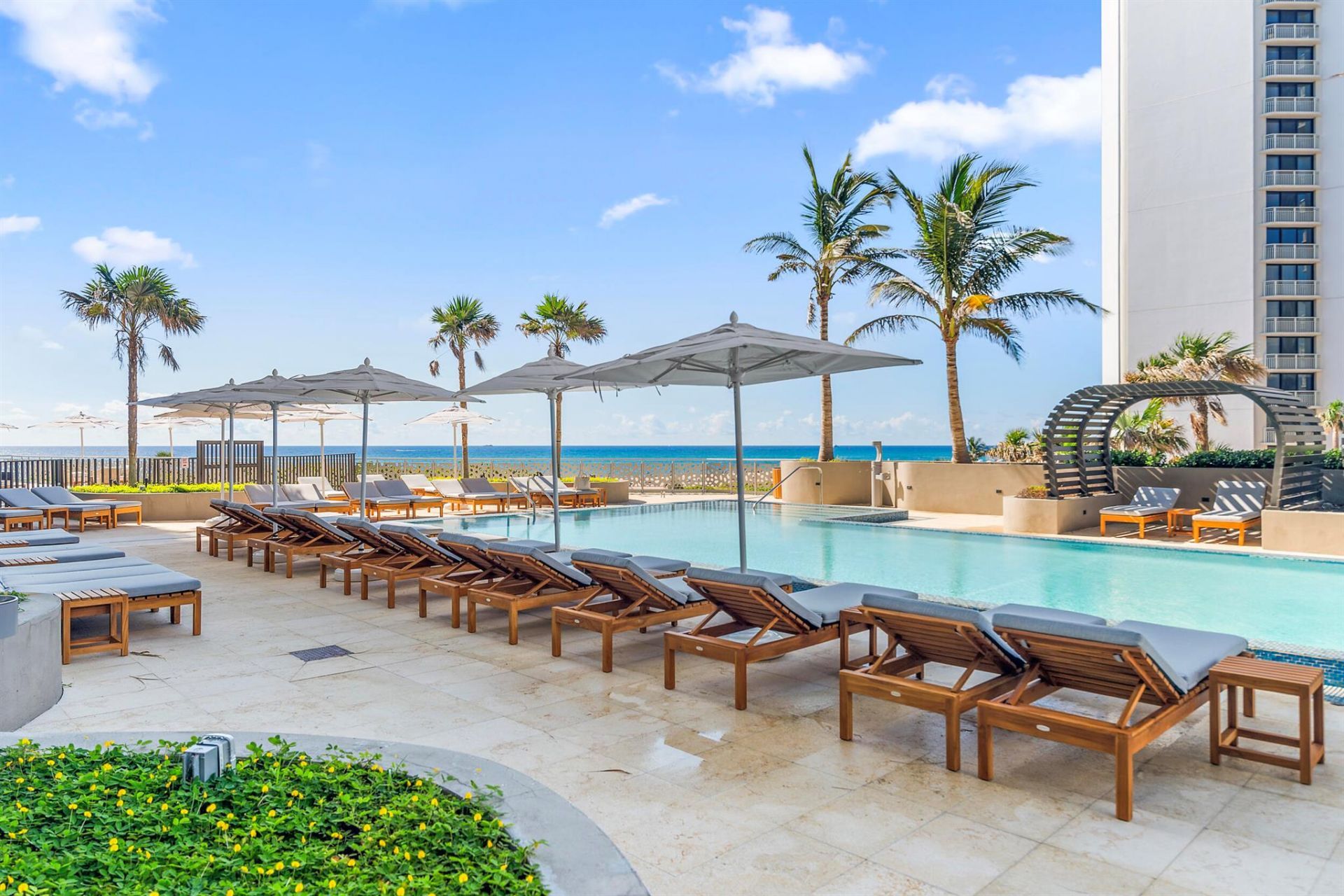 3100 N Ocean Drive, Unit H-1710, Singer Island, FL 33404 Photo