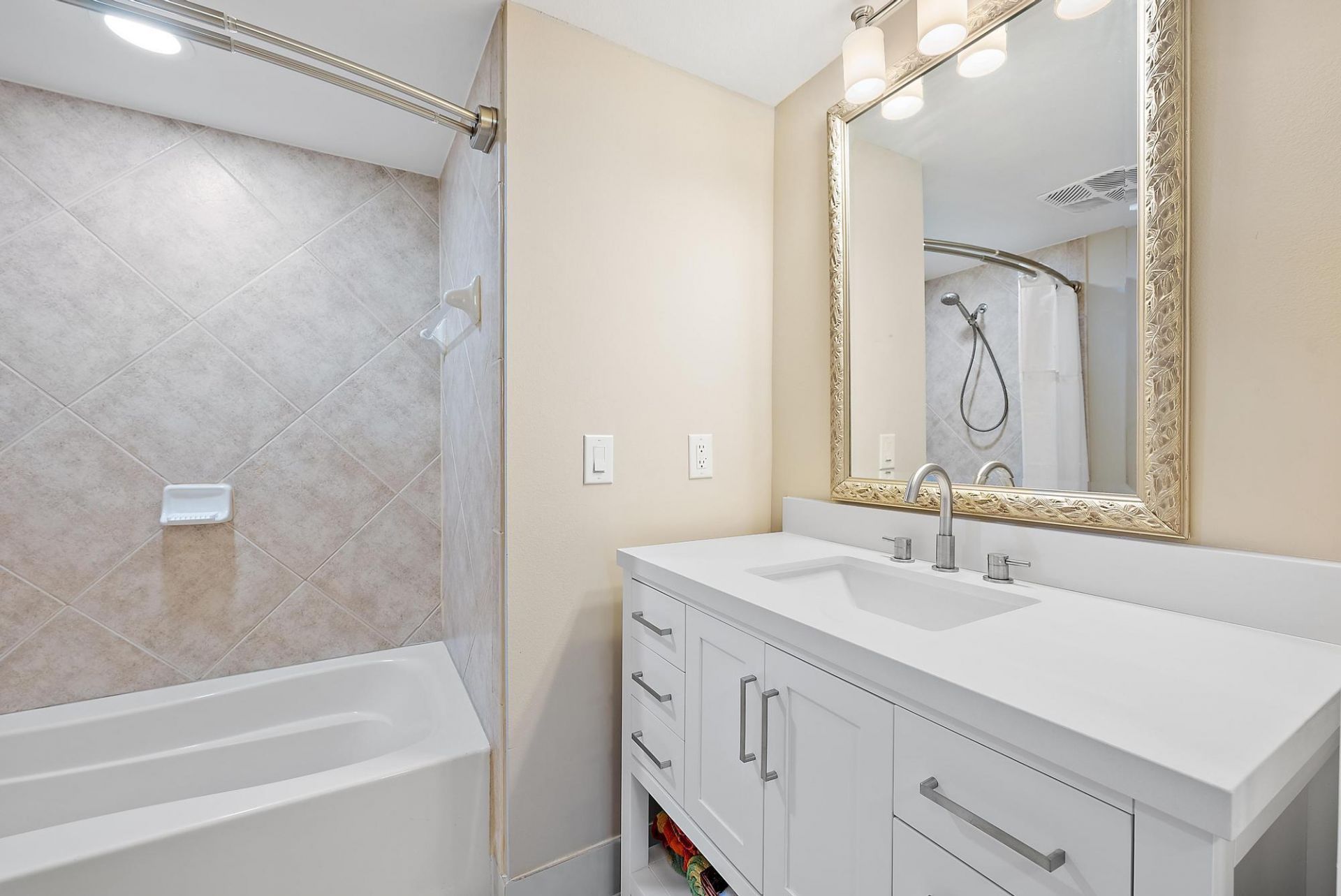 625 Casa Loma Boulevard, Unit 909, Boynton Beach, FL 33435 Photo