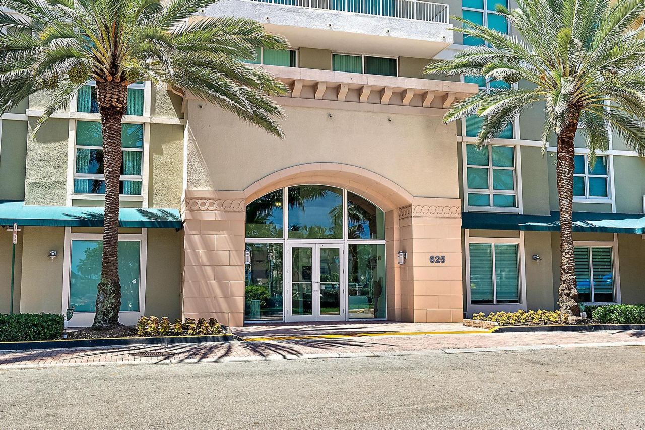 625 Casa Loma Boulevard, Unit 909, Boynton Beach, FL 33435 Photo