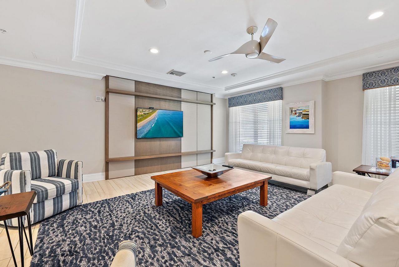 625 Casa Loma Boulevard, Unit 909, Boynton Beach, FL 33435 Photo