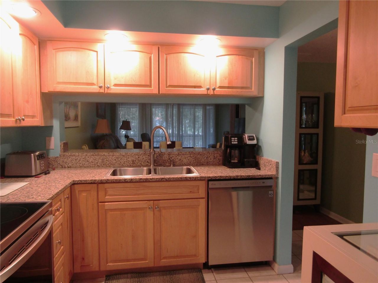 4733 Winslow Beacon, Unit 13, Sarasota, FL 34235 Photo