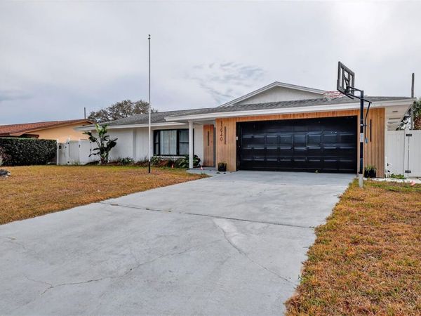 13940 ANTIGUA DRIVE, SEMINOLE, FL 33776