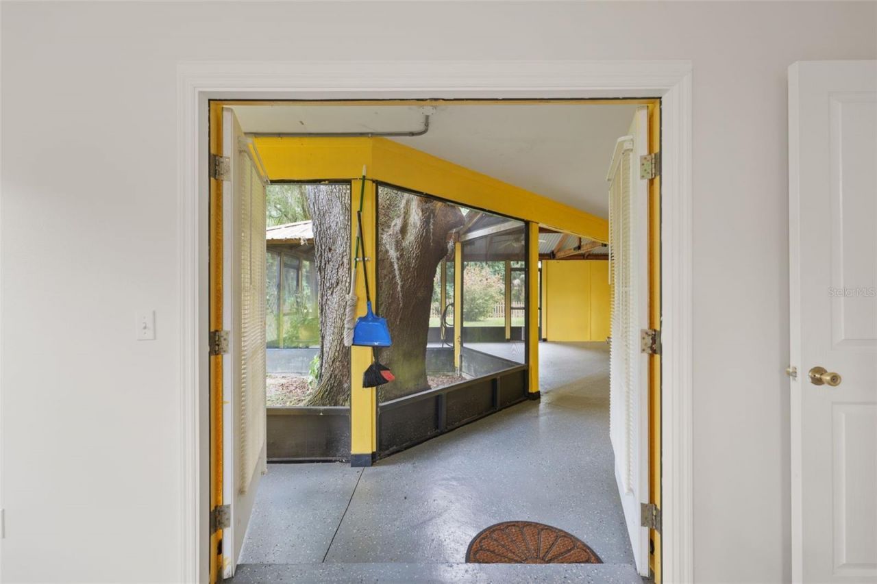 1251 Cr 436, Lake Panasoffkee, FL 33538 Photo