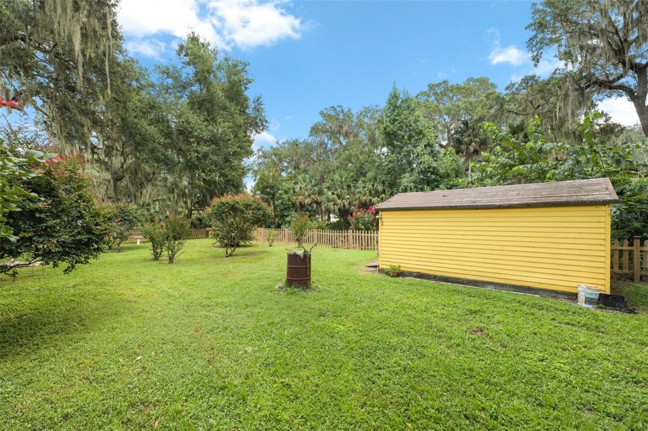 1251 Cr 436, Lake Panasoffkee, FL 33538 Photo