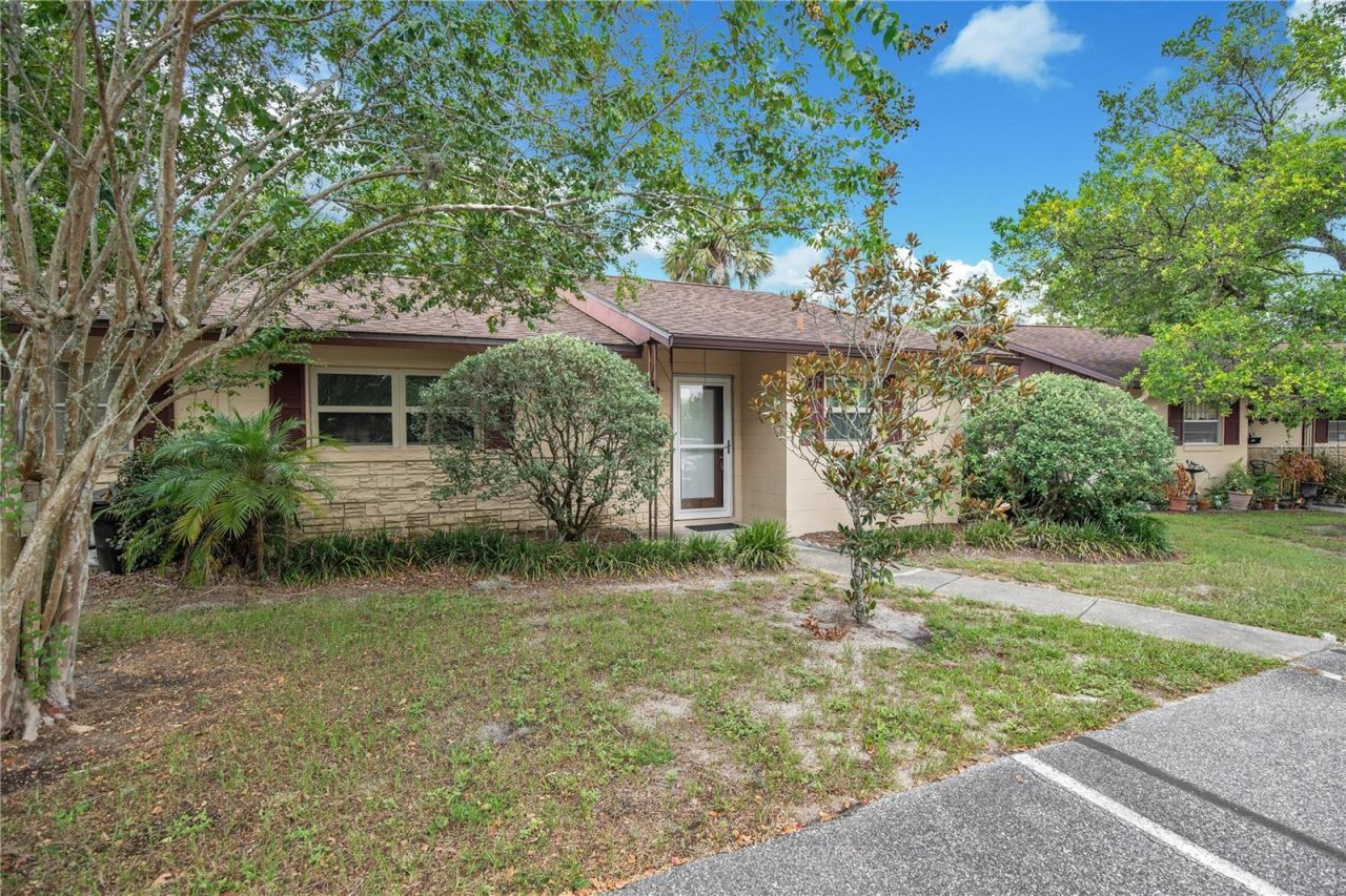 13 Villa Villar Court, Unit 130, Deland, FL 32724 Photo