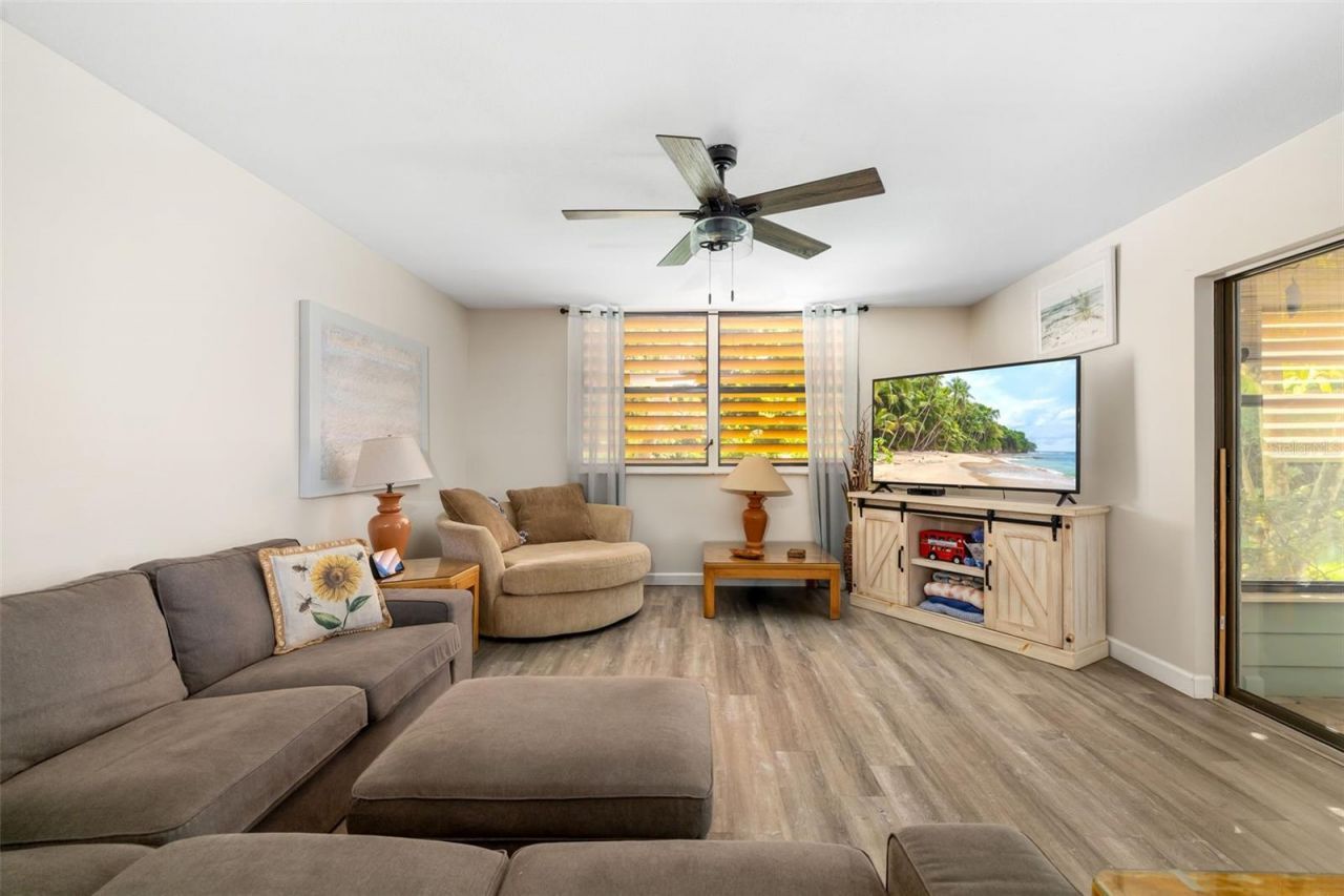 135 Wild Palm Drive, Bradenton, FL 34210 Photo