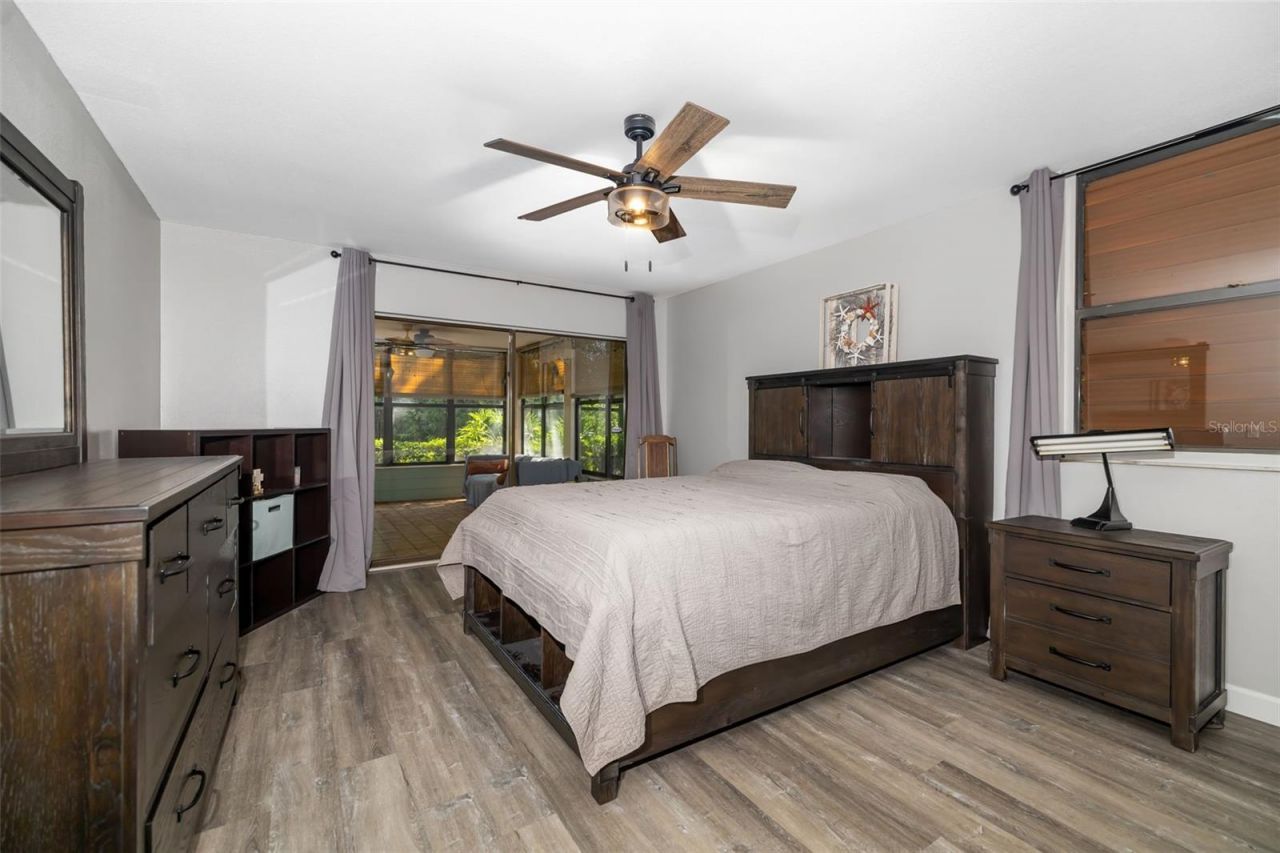 135 Wild Palm Drive, Bradenton, FL 34210 Photo