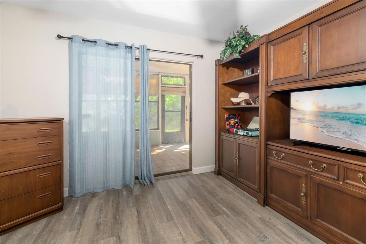 135 Wild Palm Drive, Bradenton, FL 34210 Photo