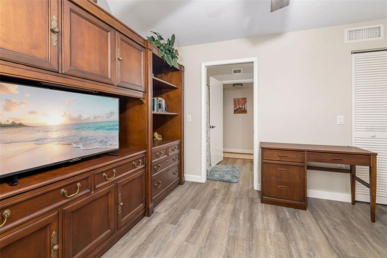 135 Wild Palm Drive, Bradenton, FL 34210 Photo