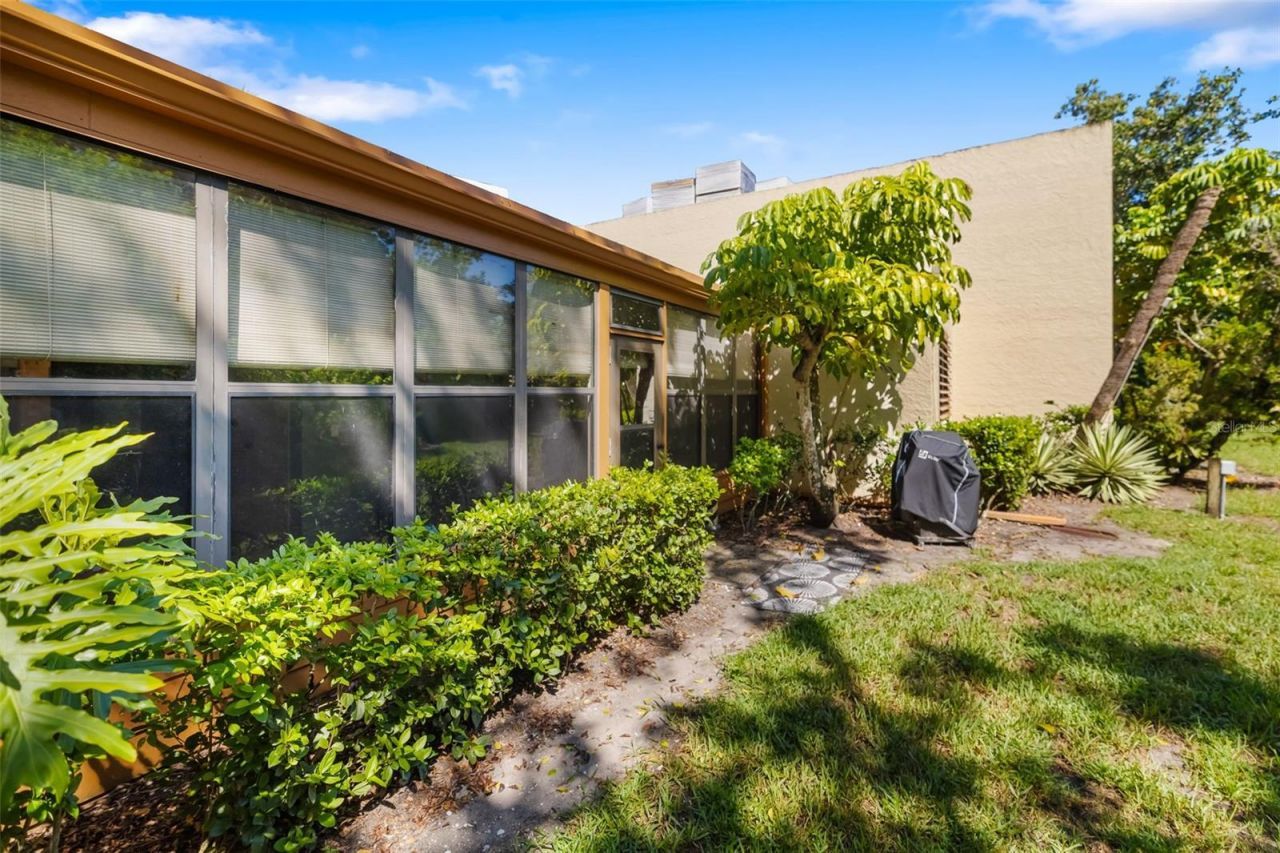 135 Wild Palm Drive, Bradenton, FL 34210 Photo