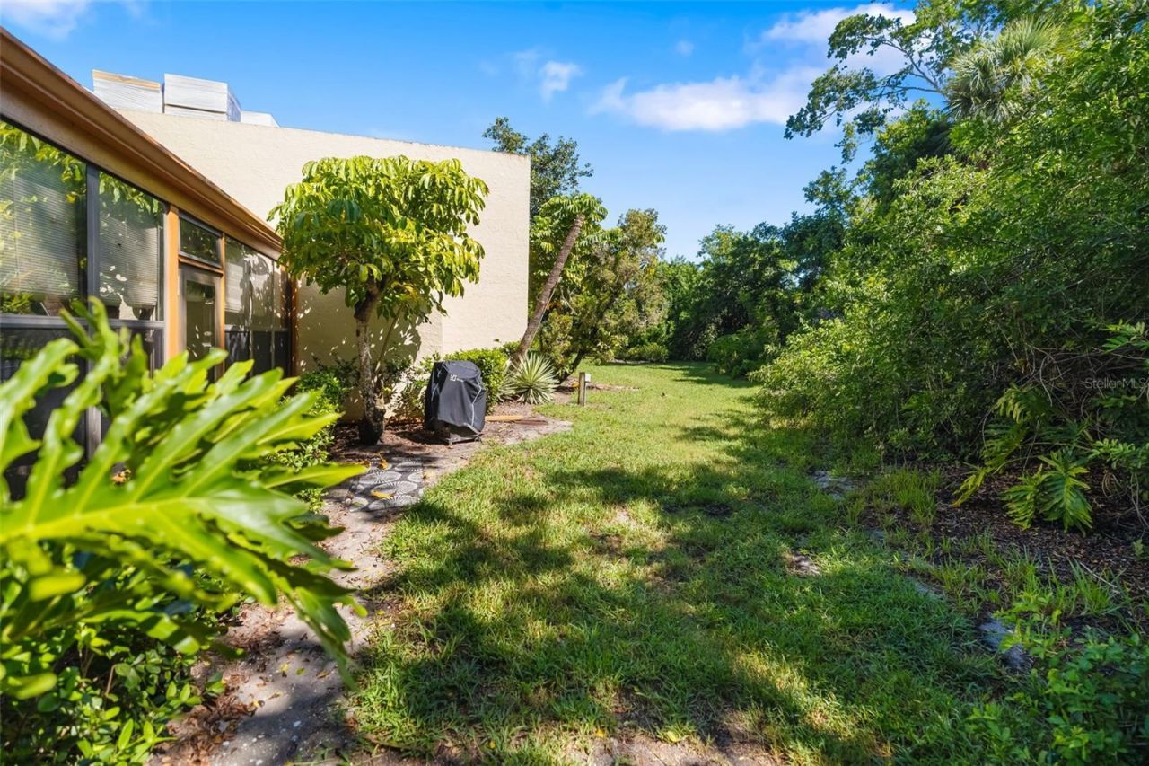 135 Wild Palm Drive, Bradenton, FL 34210 Photo