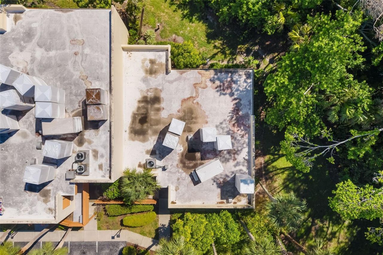 135 Wild Palm Drive, Bradenton, FL 34210 Photo