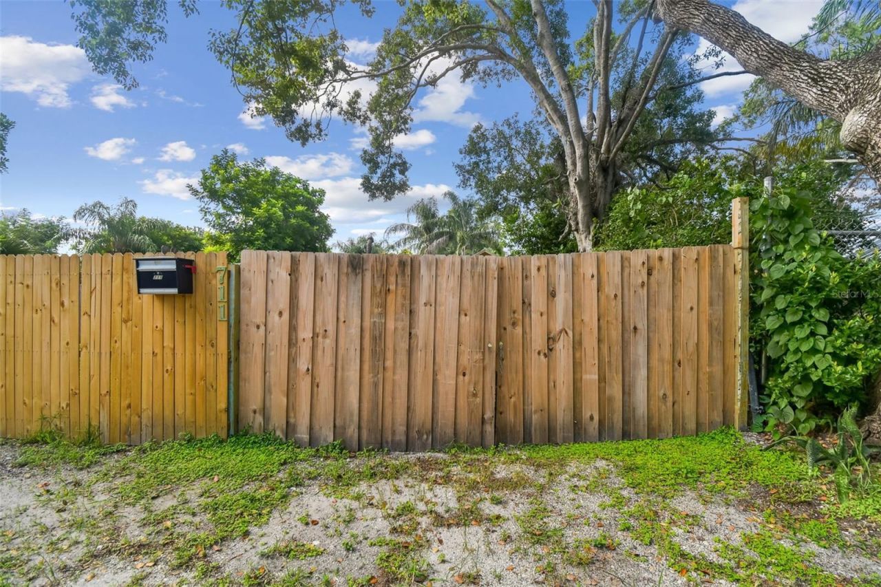 711 Smith Street, Clearwater, FL 33756 Photo