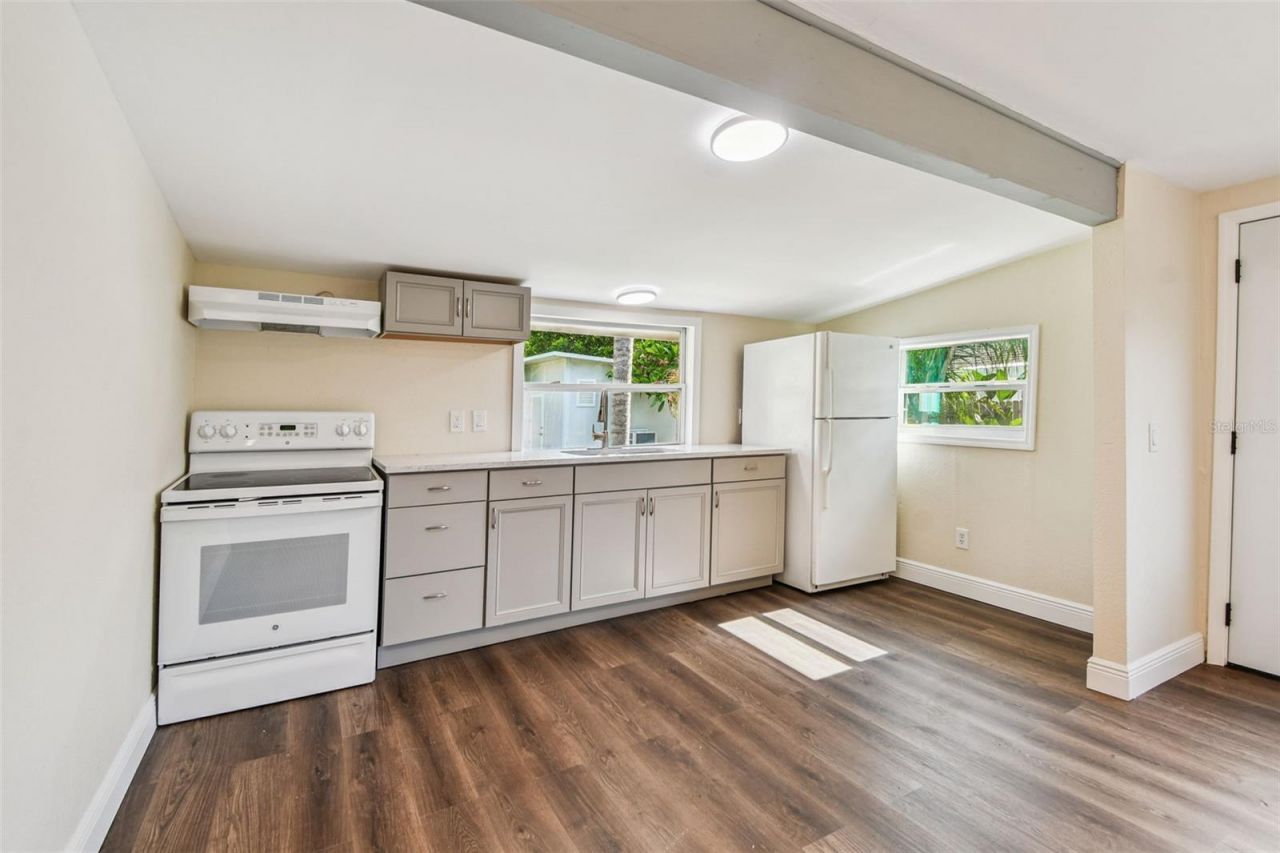 711 Smith Street, Clearwater, FL 33756 Photo