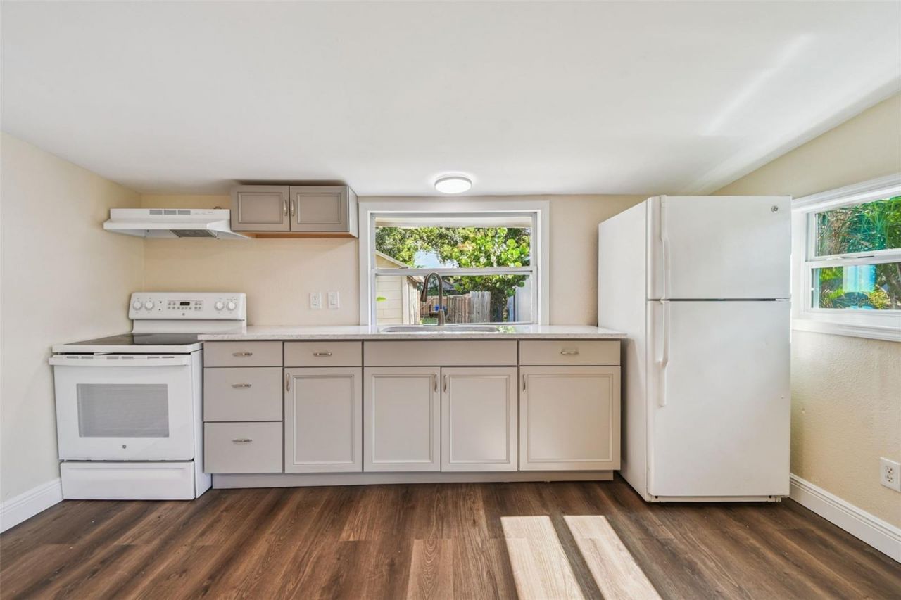 711 Smith Street, Clearwater, FL 33756 Photo