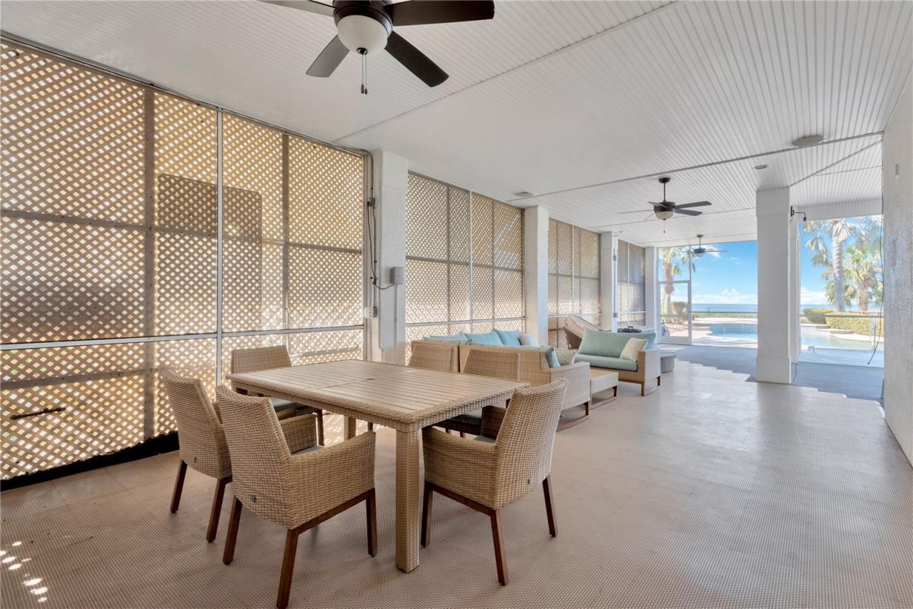 511 Seaview Drive, Tarpon Springs, FL 34689 Photo