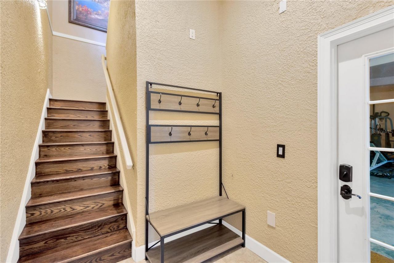 511 Seaview Drive, Tarpon Springs, FL 34689 Photo