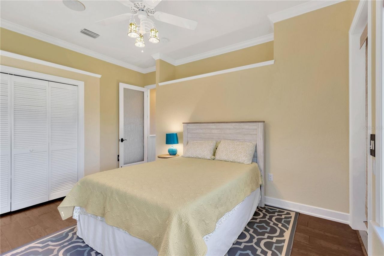 511 Seaview Drive, Tarpon Springs, FL 34689 Photo