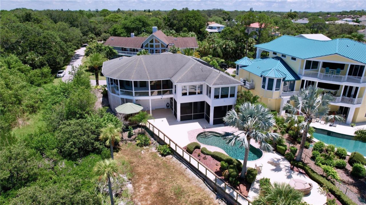 511 Seaview Drive, Tarpon Springs, FL 34689 Photo