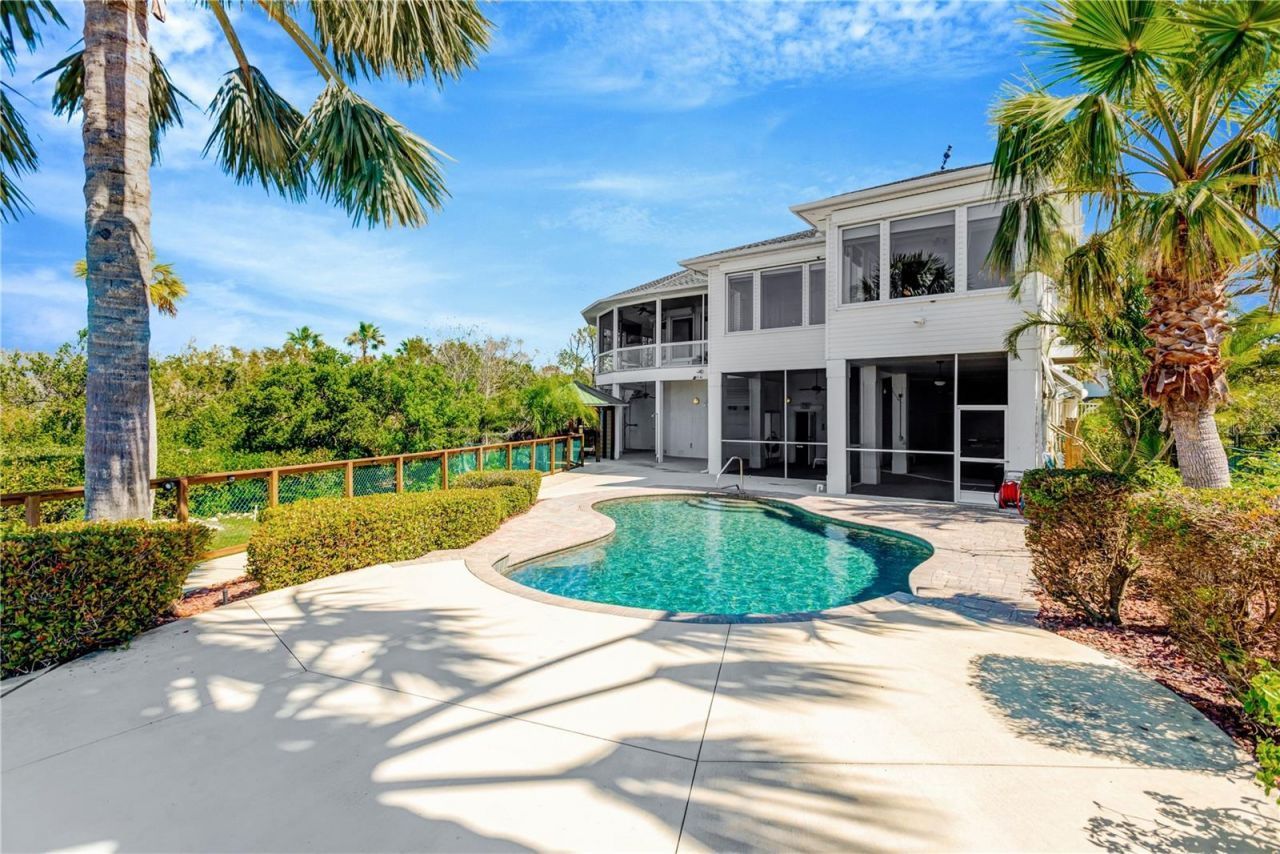 511 Seaview Drive, Tarpon Springs, FL 34689 Photo