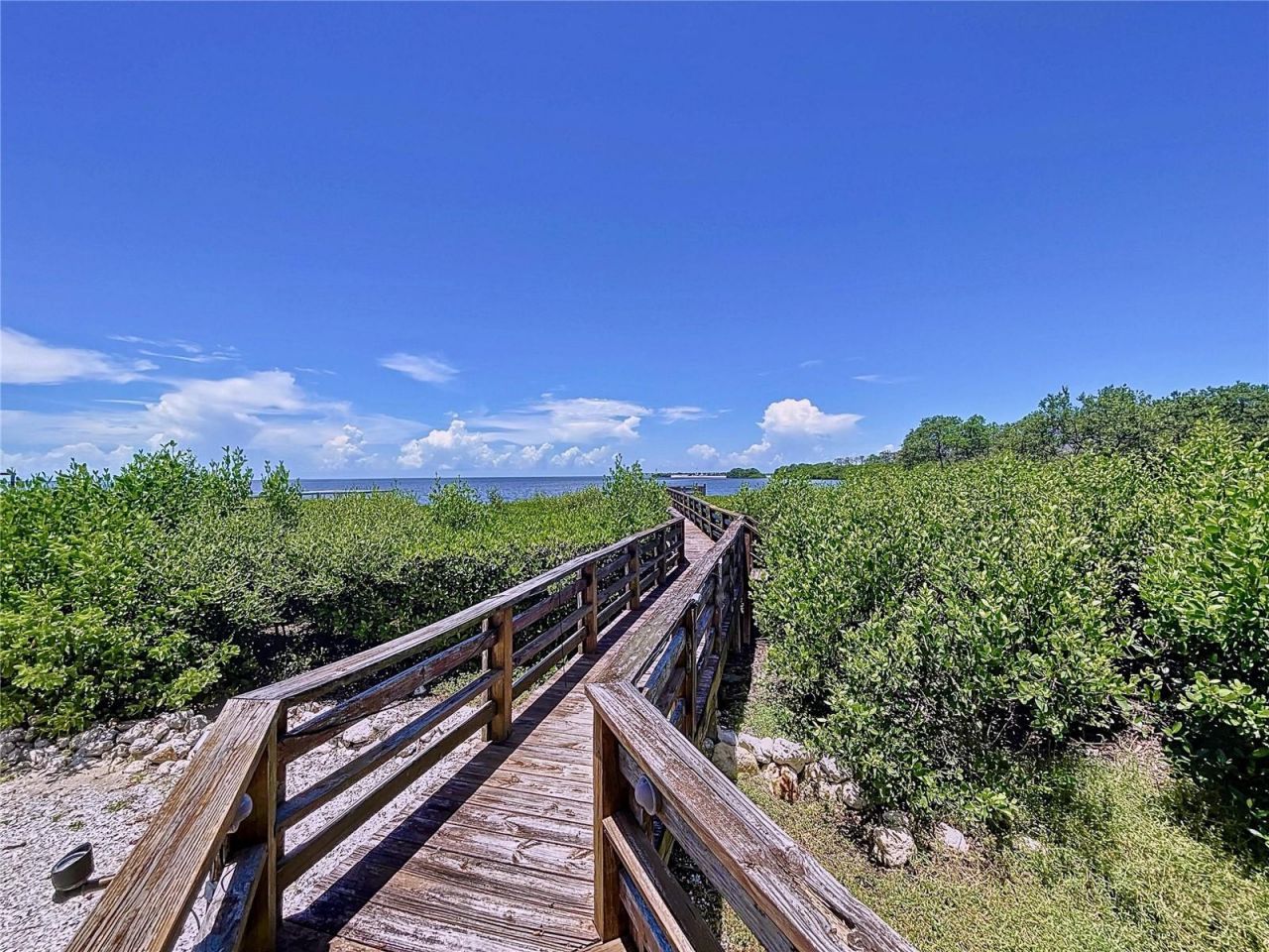 511 Seaview Drive, Tarpon Springs, FL 34689 Photo