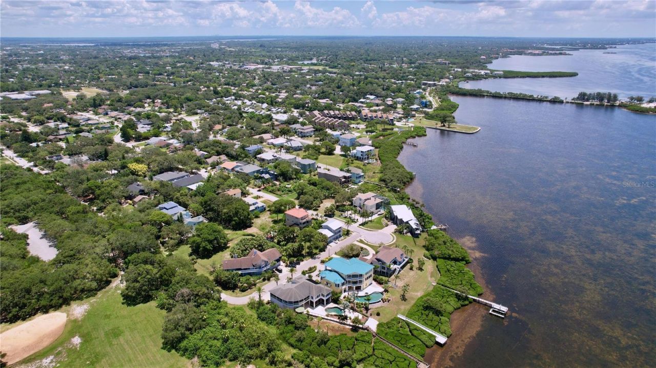 511 Seaview Drive, Tarpon Springs, FL 34689 Photo