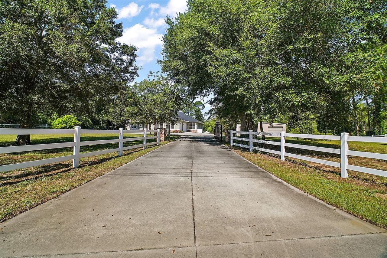 21097 County Road 455, Clermont, FL 34715 Photo