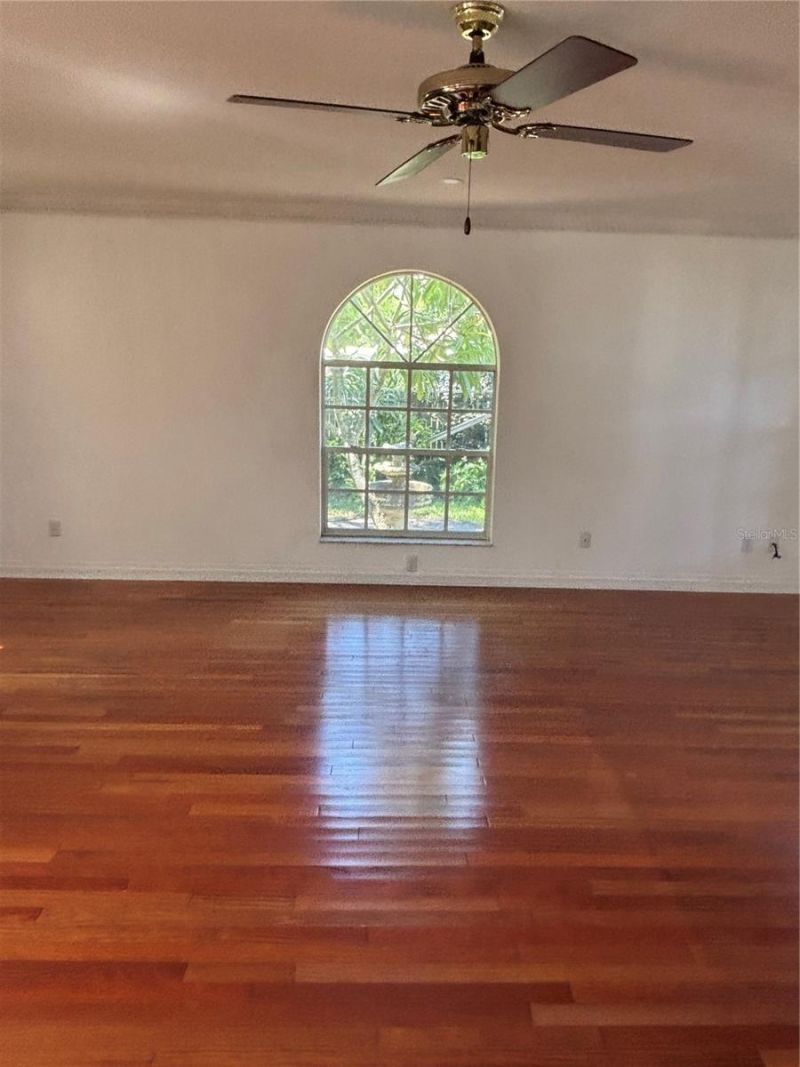 4964 44th Avenue N, Saint Petersburg, FL 33709 Photo