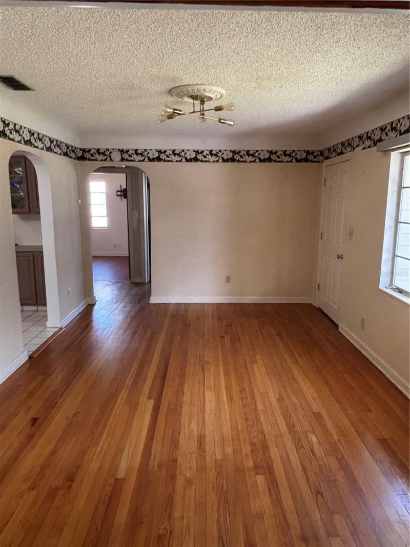 4964 44th Avenue N, Saint Petersburg, FL 33709 Photo