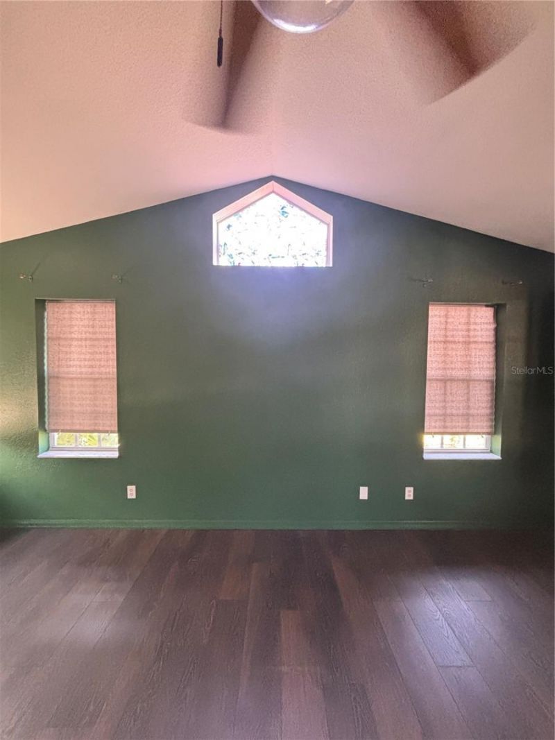 4964 44th Avenue N, Saint Petersburg, FL 33709 Photo