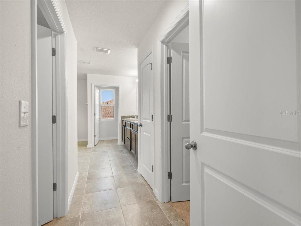 5715 Hevena Court, Palmetto, FL 34221 Photo