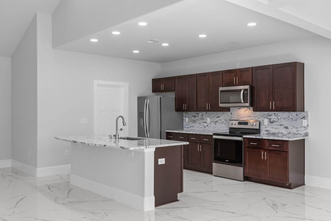 329 Blue Rock Dr. Photo 10