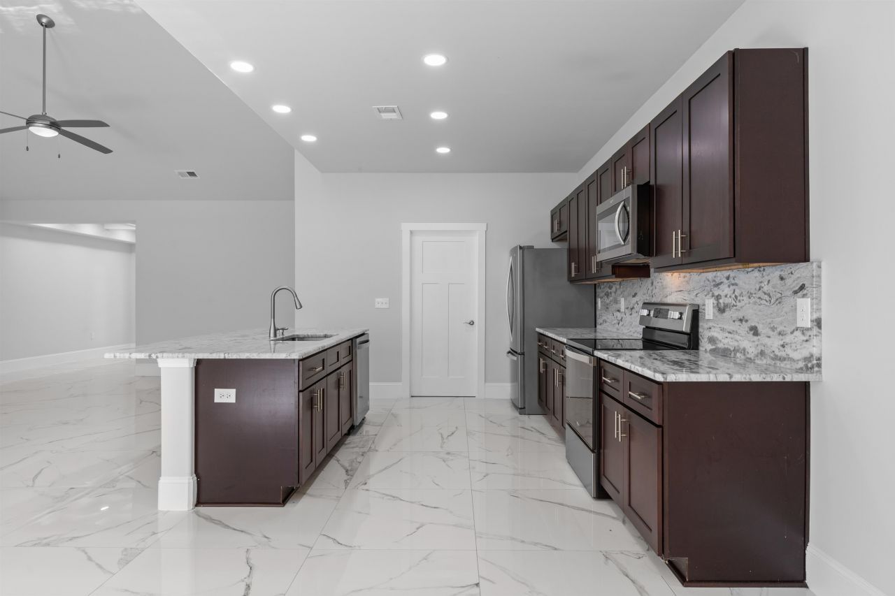 329 Blue Rock Dr. Photo 11