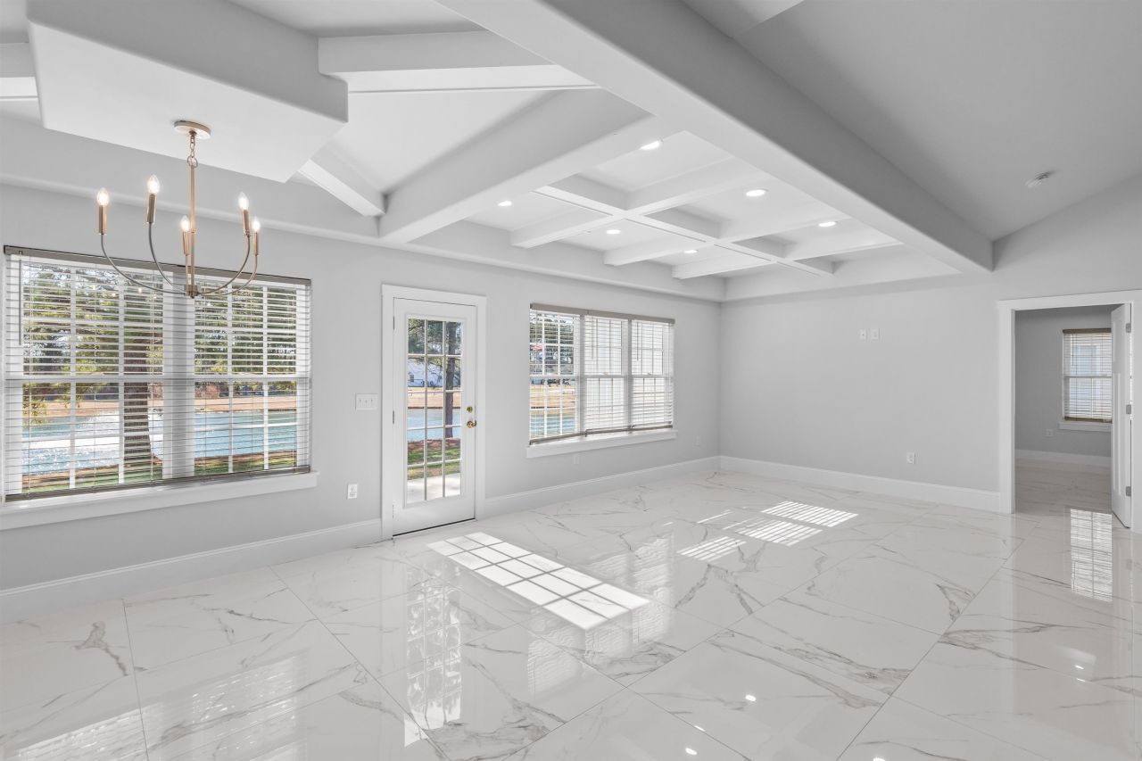 329 Blue Rock Dr. Photo 17