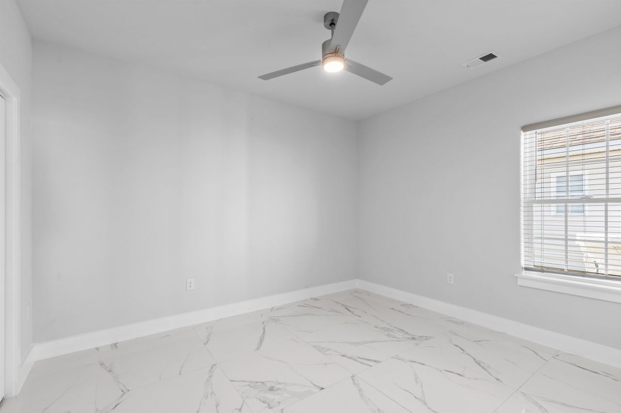 329 Blue Rock Dr. Photo 21