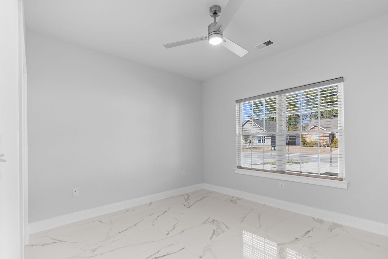 329 Blue Rock Dr. Photo 24