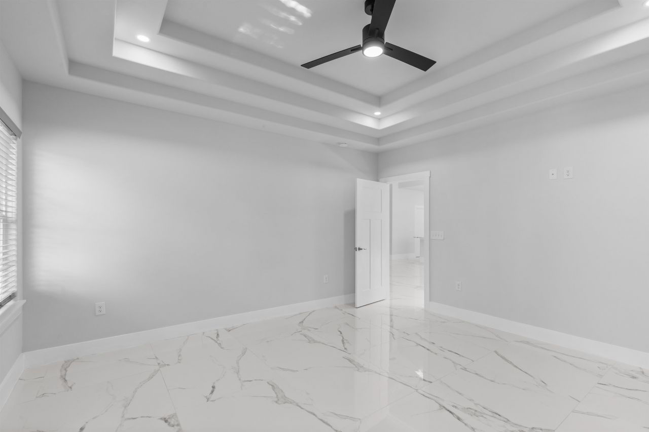 329 Blue Rock Dr. Photo 28