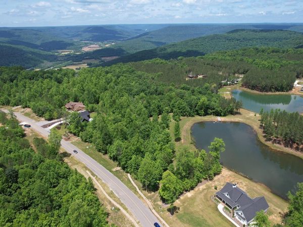 460 Cherokee Path, Jasper, TN 37347