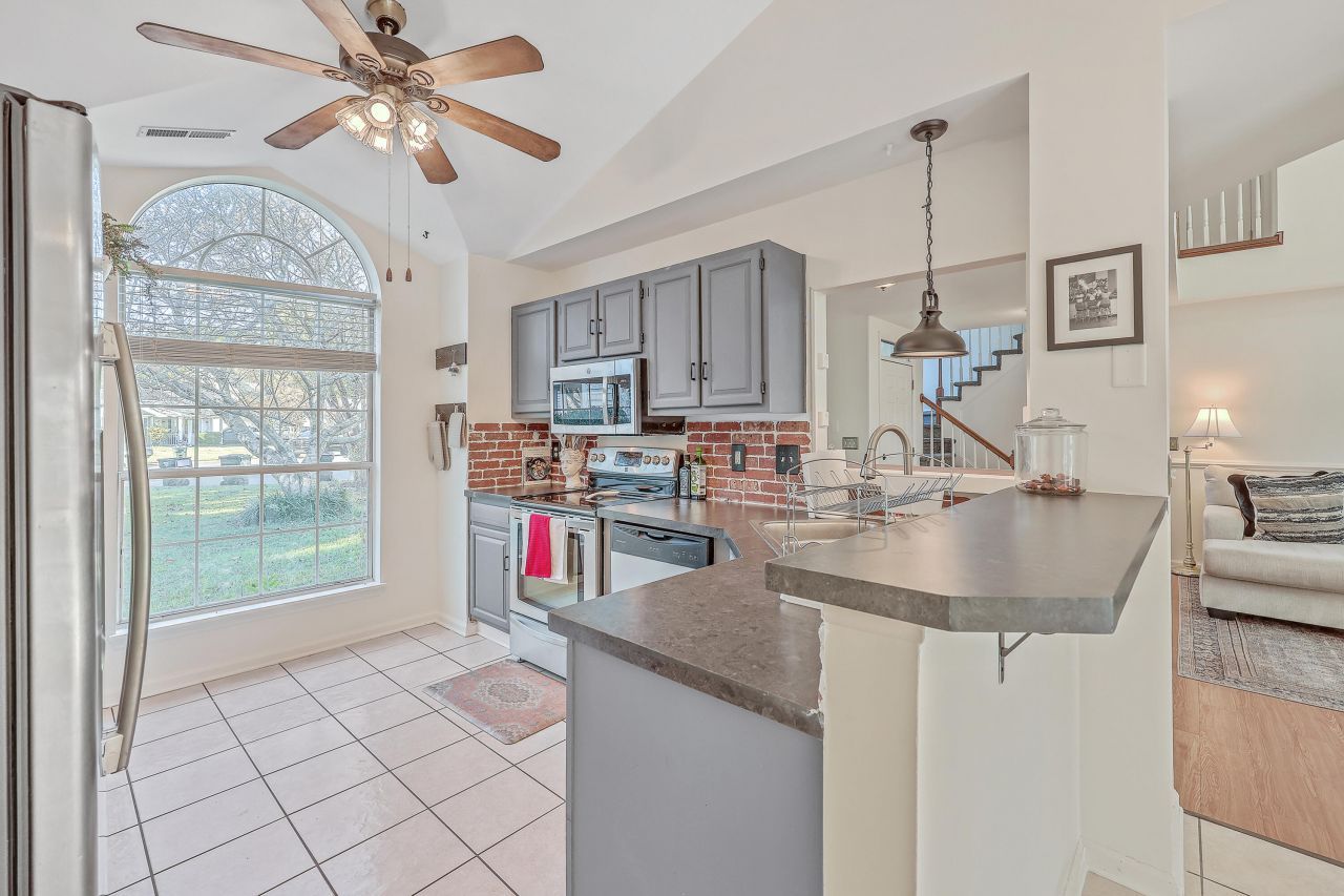 111 Jarett Road Photo 13