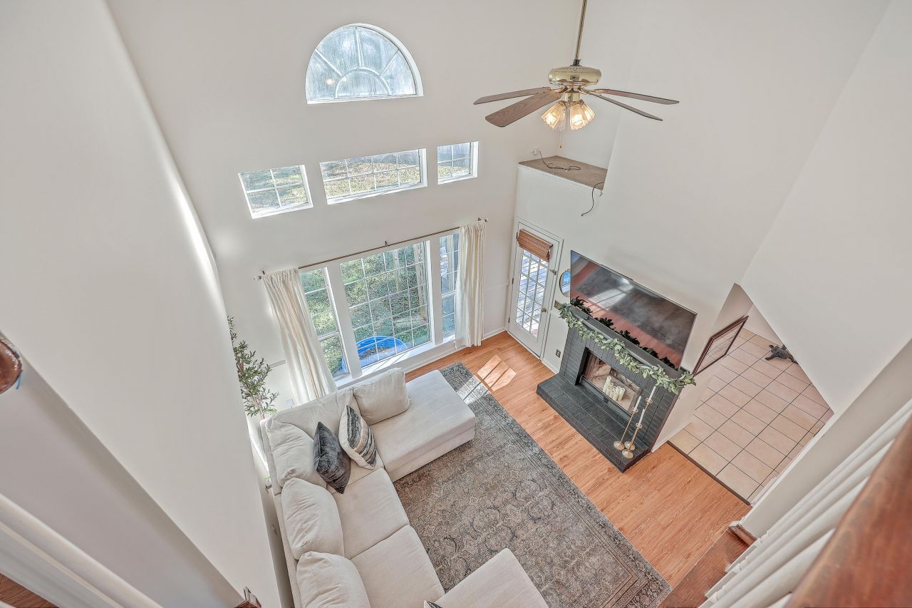 111 Jarett Road Photo 4