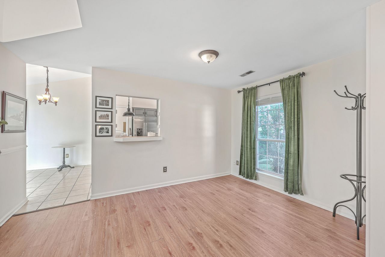 111 Jarett Road Photo 9